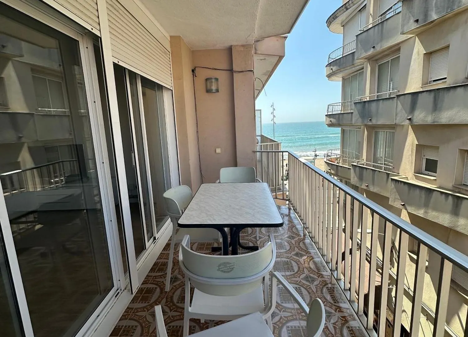 Calafell Beach Apartment